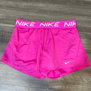 nike athletic/basketball shorts size small